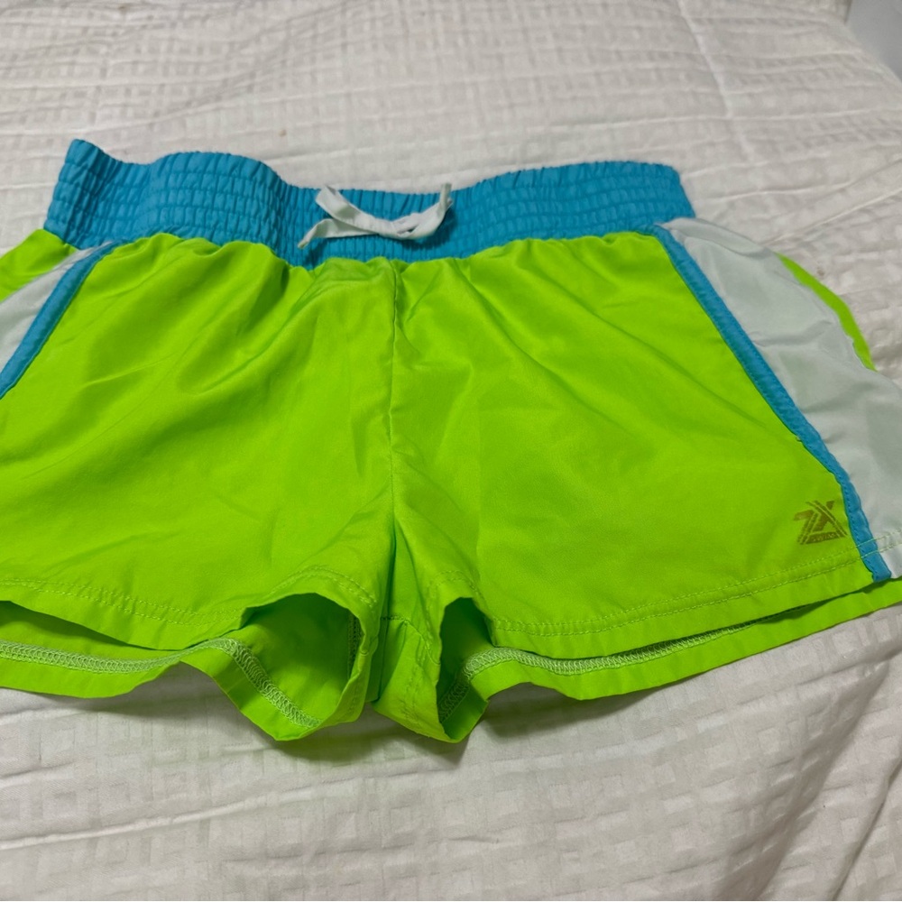 🔥2/$25 Xersion Green and Blue Quick-Dry Shorts